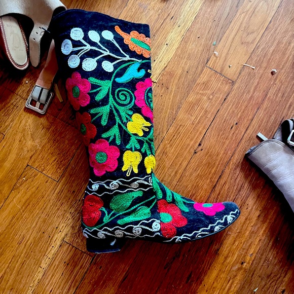 Suzani Embroidered Women's Boots, - Picture 1 of 3